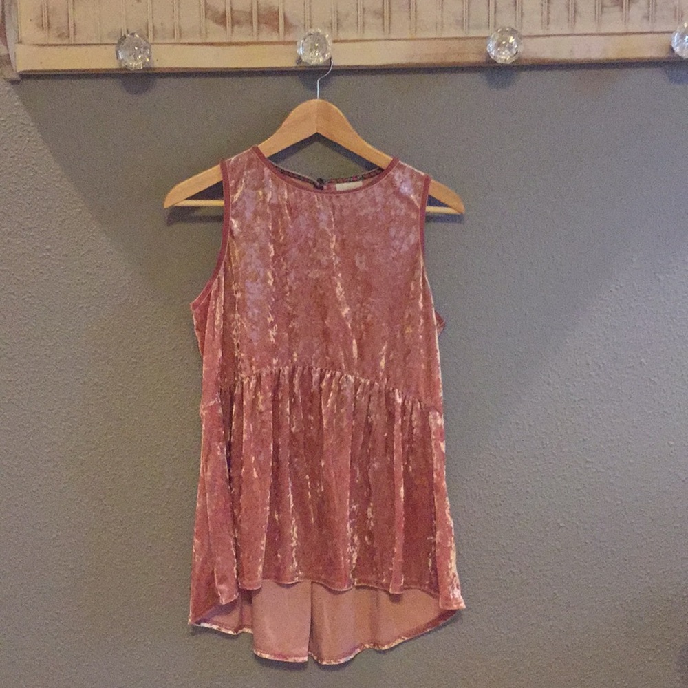 Knox Rose- Crushed velour tank - M